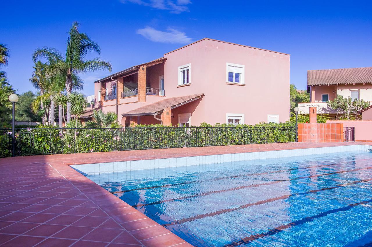 Residence Del Mare Casesicule Санта-Марія-дель-Фокалло Екстер'єр фото
