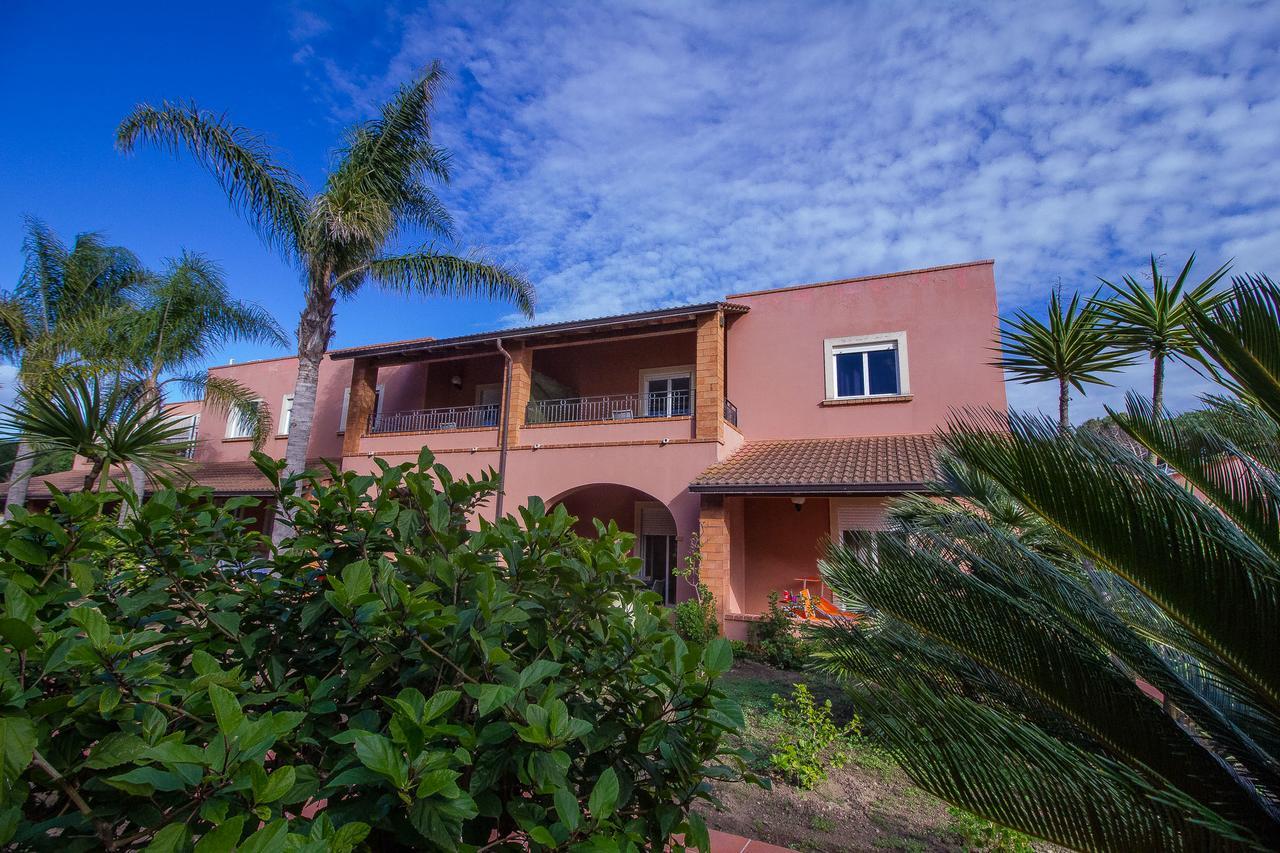 Residence Del Mare Casesicule Санта-Марія-дель-Фокалло Екстер'єр фото