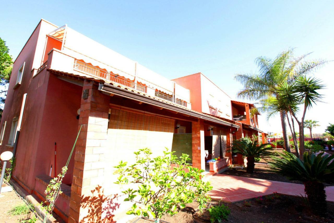 Residence Del Mare Casesicule Санта-Марія-дель-Фокалло Екстер'єр фото